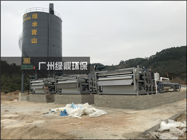 洗沙污水如何处理好？用洗砂压滤机现场效…