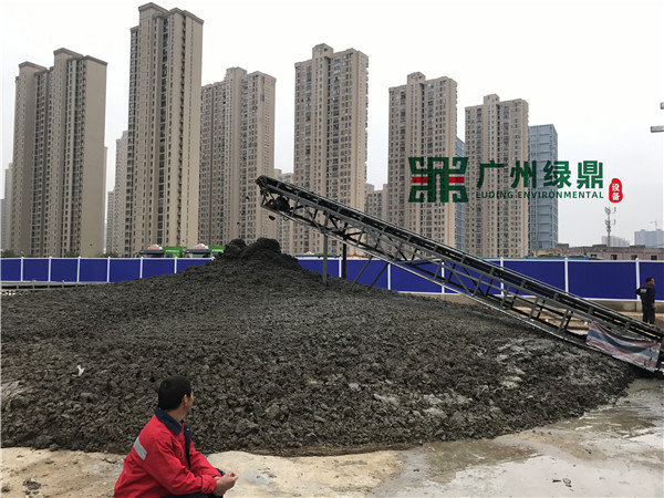 季/汛期前后清淤:淤泥堆场与中转怎么安排才不返工? 2 季/汛期前后清淤:淤泥堆场与中转怎么安排才不返工? 2